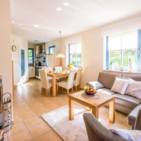 Vakantiehuis Ostseebrise Fh 1 *